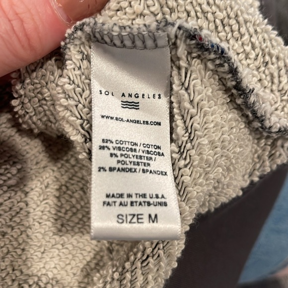 Sol Angeles BRUSHED BOUCLE SHAWL PULLOVER - STORM - Picture 10 of 13